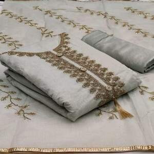 Shalwar kameez with dupatta