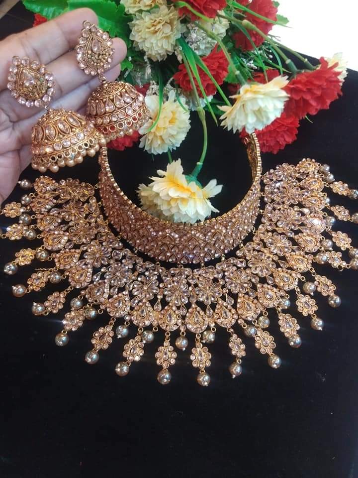 Women’s jewellery