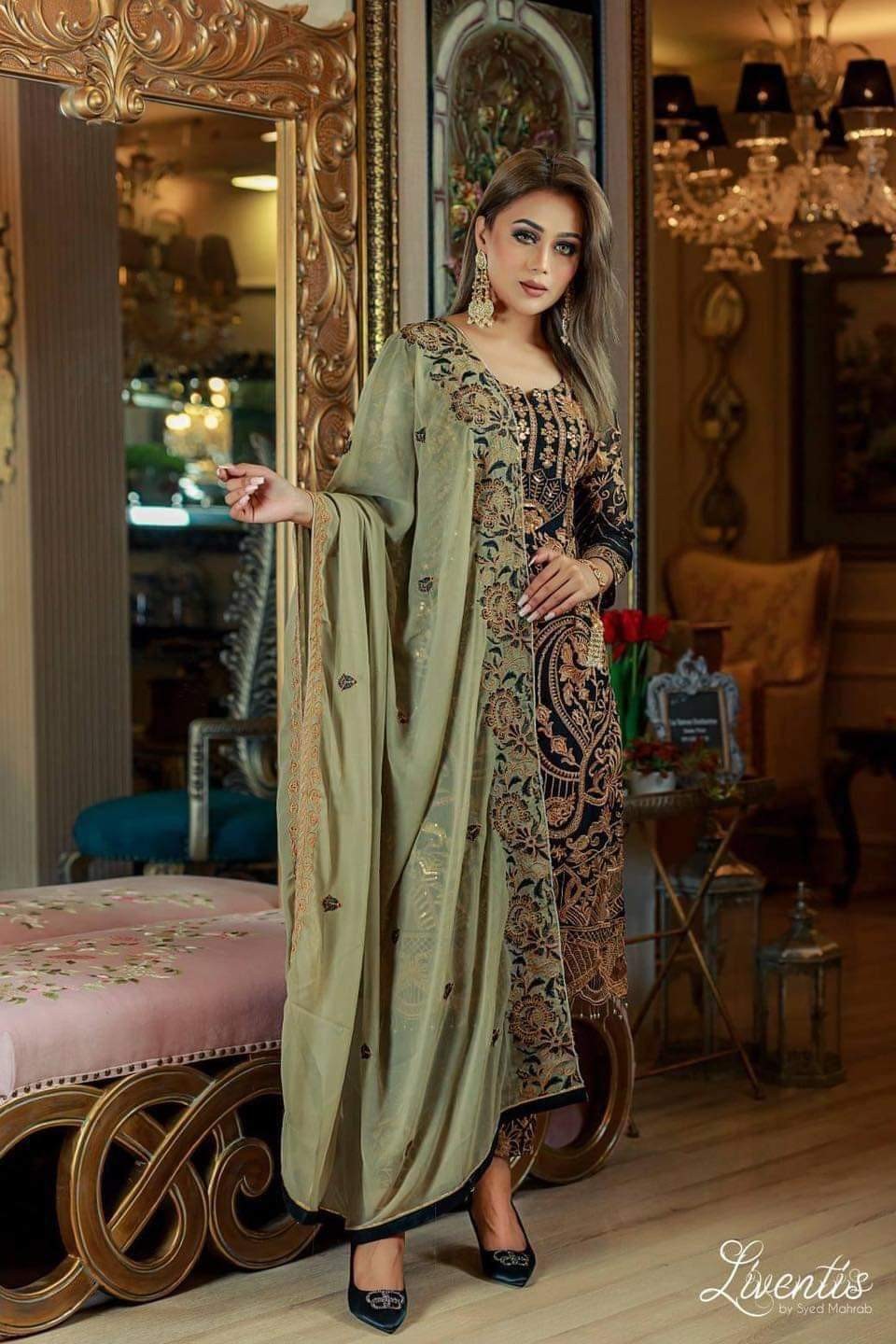 Indian fpur piece dress