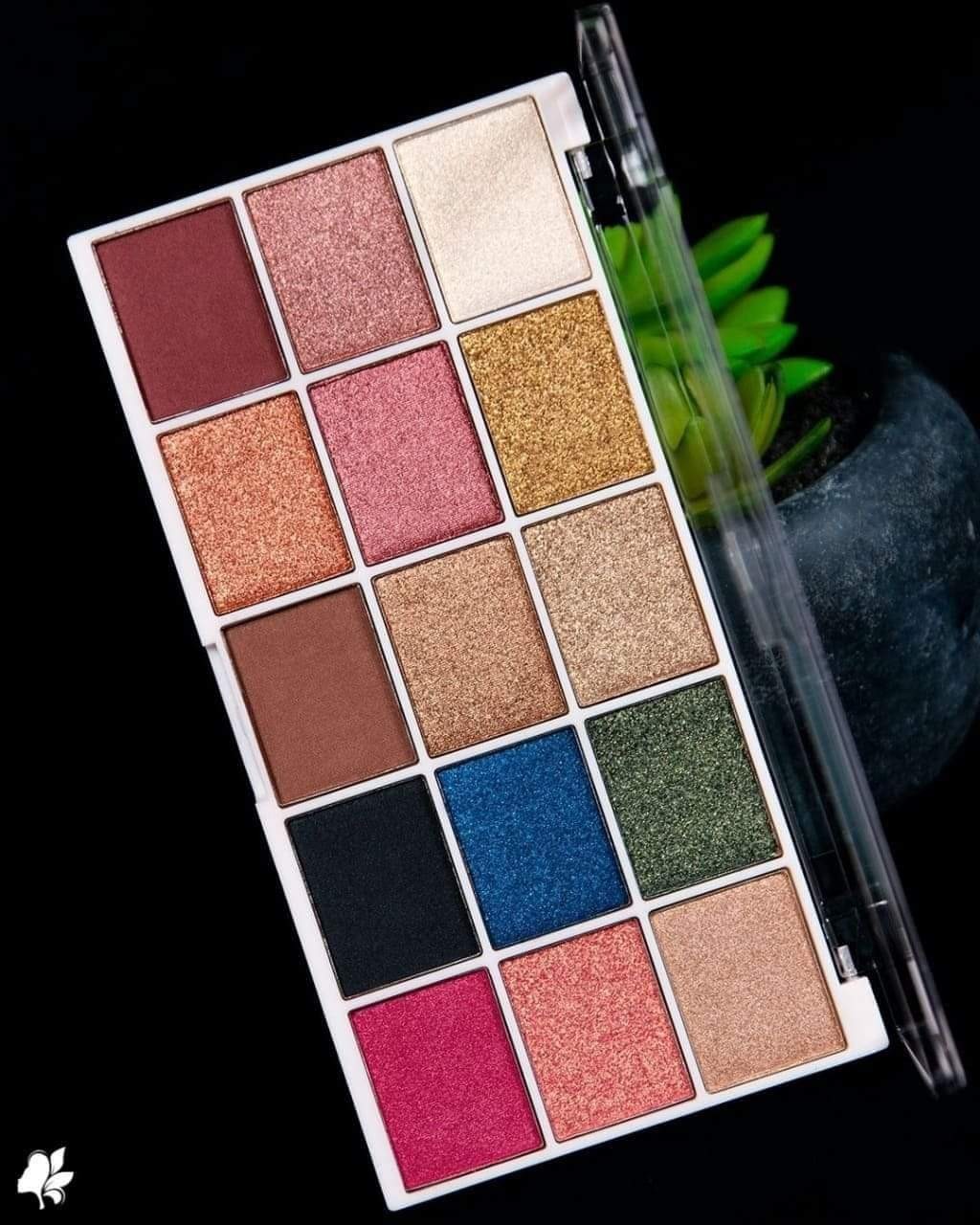 Technic 15 Color Eye Shadow Palette - Goddess - 30g