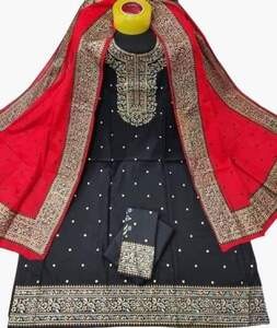 Fashionable and gorgeous salwar kameez